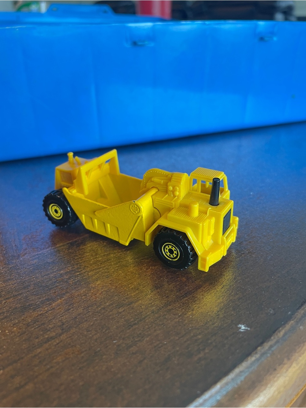 Vintage Hot Wheels 1986 CAT Caterpillar Earth Mover Scraper Diecast